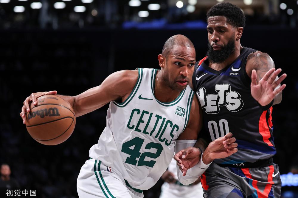 他防守稳健 他防守稳健