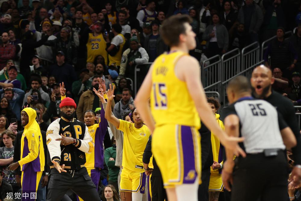 年轻却稳如 年轻却稳如