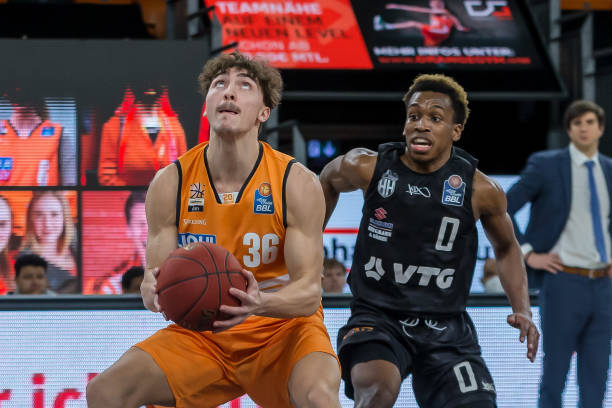 帽子戏法对 帽子戏法对